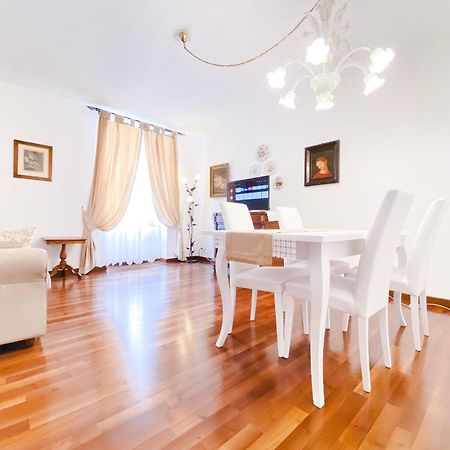Santacecilia Apartment Верона Екстер'єр фото